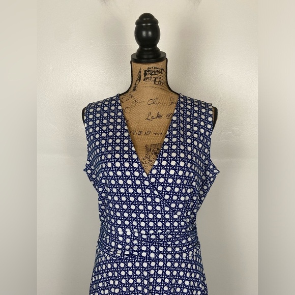 Leota Cindy Faux Wrap Soft Knit Midi Dress Size M Blue White Chain Print V-Neck - Picture 4 of 13